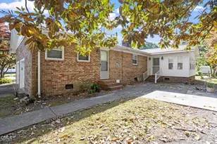 700 E Harnett St, Dunn, NC 28334 - Photo 5