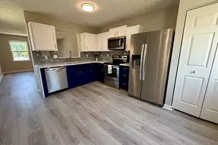 2825 Midway Park Ct, Raleigh, NC 27610 - Photo 5