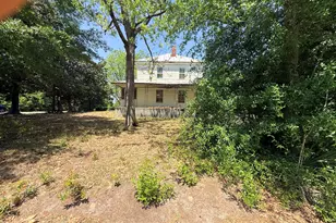 1011 W New York Ave, Southern Pines, NC 28387 - Photo 5