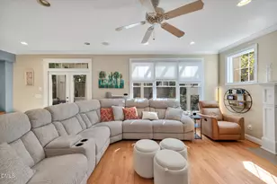 506 S Camellia St, Chapel Hill, NC 27516 - Photo 15