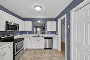 2106 Trailridge Ct, Raleigh, NC 27603 - Photo 9
