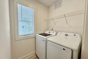 218 George St, Four Oaks, NC 27524 - Photo 17