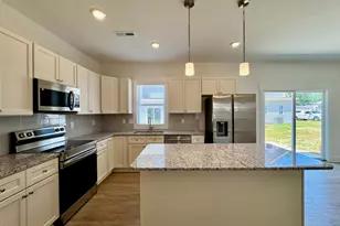 218 George St, Four Oaks, NC 27524 - Photo 7