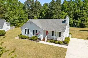 40 Circle Tree Ln, Angier, NC 27501 - Photo 3