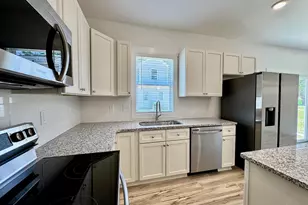 220 George St, Four Oaks, NC 27524 - Photo 13