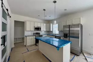 220 George St, Four Oaks, NC 27524 - Photo 7