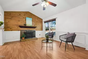 512 Rockvale Ct, Benson, NC 27504 - Photo 3