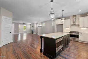 436 Skybluff Cir, Fuquay Varina, NC 27526 - Photo 17