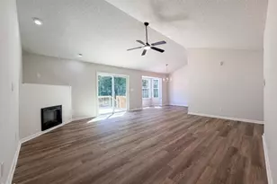 131 Sommerset Dr, Clayton, NC 27520 - Photo 5