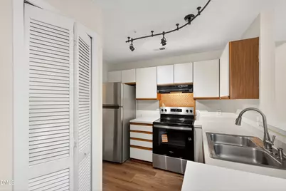 4921 Hollenden Drive #303, Raleigh, NC 27616 - Photo 11