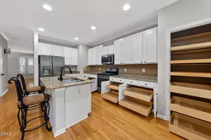 7207 Doverton Ct, Raleigh, NC 27615 - Photo 5