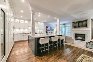 830 Gaston Wood Ct, Raleigh, NC 27605 - Photo 5