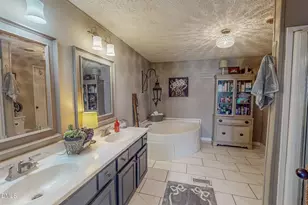 313 Oakdale Dr, Roxboro, NC 27574 - Photo 11