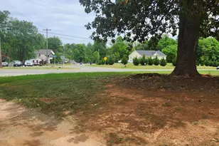 1523 E Main St, Mebane, NC 27302 - Photo 17