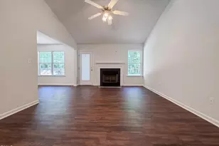 301 Hocutt Dr, Clayton, NC 27520 - Photo 3
