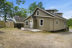 432 N Chestnut St, Henderson, NC 27536 - Photo 5