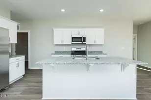 114 Chester Pl, Pikeville, NC 27863 - Photo 5