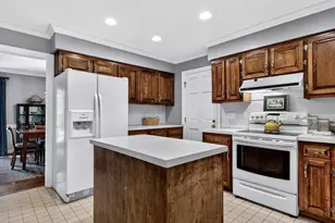 8308 Seagate Dr, Raleigh, NC 27615 - Photo 7