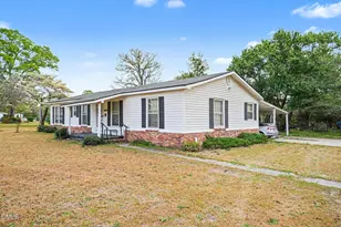 1421 Seabrook School Rd, Fayetteville, NC 28312 - Photo 3
