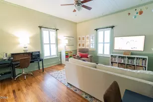 115 W Franklin St, Youngsville, NC 27596 - Photo 9