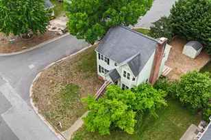 4305 Bartholomew Cir, Raleigh, NC 27604 - Photo 5
