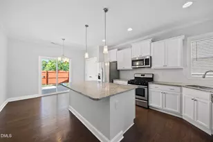 2133 Mills Crest St, Fuquay Varina, NC 27526 - Photo 3