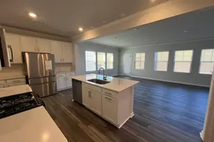 321 Glacier Lk Dr, Raleigh, NC 27610 - Photo 5