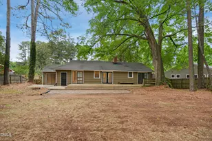 3408 Cherry Ln, Raleigh, NC 27607 - Photo 23