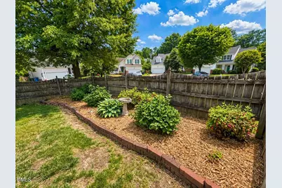 8709 Blakehurst Drive, Raleigh, NC 27617 - Photo 27