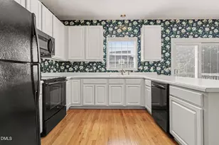 8709 Blakehurst Dr, Raleigh, NC 27617 - Photo 9