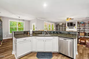 142 W Hatterleigh Ave, Hillsborough, NC 27278 - Photo 19