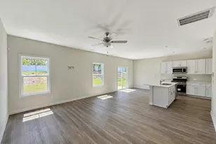 109 Crossvine St, Selma, NC 27576 - Photo 5