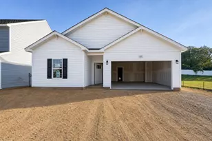 127 Crossvine St, Selma, NC 27576 - Photo 1
