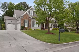5001 Greyhawk Pl, Apex, NC 27539 - Photo 3