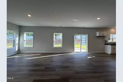 119 Crossvine Street #(11), Selma, NC 27576 - Photo 5