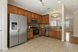 7817 Silverthread Ln, Raleigh, NC 27617 - Photo 9