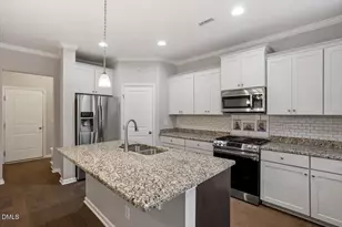 164 Castello Way, Clayton, NC 27527 - Photo 3