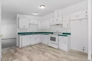864 Old Dam Rd, Selma, NC 27576 - Photo 15
