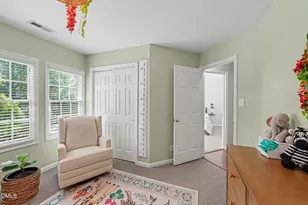 105 New Holland Pl, Cary, NC 27519 - Photo 11