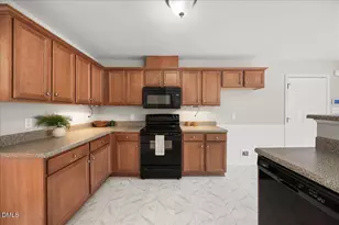 213 Santa Gertrudis Dr, Clayton, NC 27520 - Photo 11