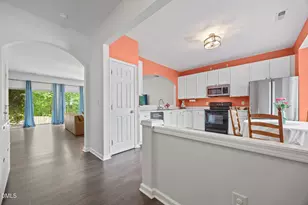 610 Walnut Woods Dr, Morrisville, NC 27560 - Photo 3