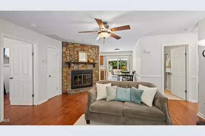 [Address not provided], Cary, NC 27513 - Photo 5