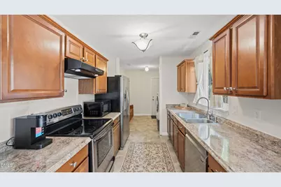 [Address not provided], Cary, NC 27513 - Photo 9