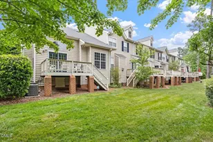 9425 Oglebay Ct, Raleigh, NC 27617 - Photo 5