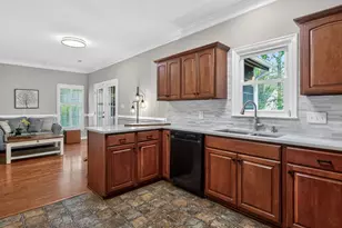 12321 Inglehurst Dr, Raleigh, NC 27613 - Photo 11
