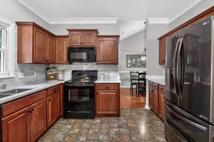 12321 Inglehurst Dr, Raleigh, NC 27613 - Photo 9