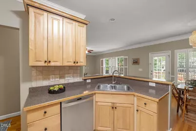 912 E Ivy Valley Drive, Fuquay Varina, NC 27526 - Photo 17
