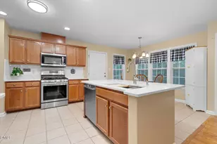 393 Santa Gertrudis Dr, Clayton, NC 27520 - Photo 5