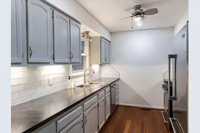 2929 Rue Sans Famille, Raleigh, NC 27607 - Photo 5