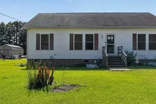 142 Lovers Ln, Elizabeth City, NC 27909 - Photo 1